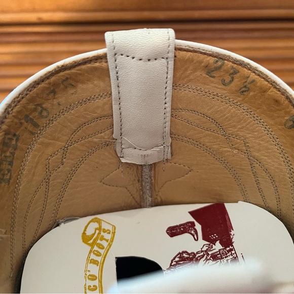 Vintage Don Cuco leather cowboy boots. Cheaper than going to Nashville. - Picture 9 of 16